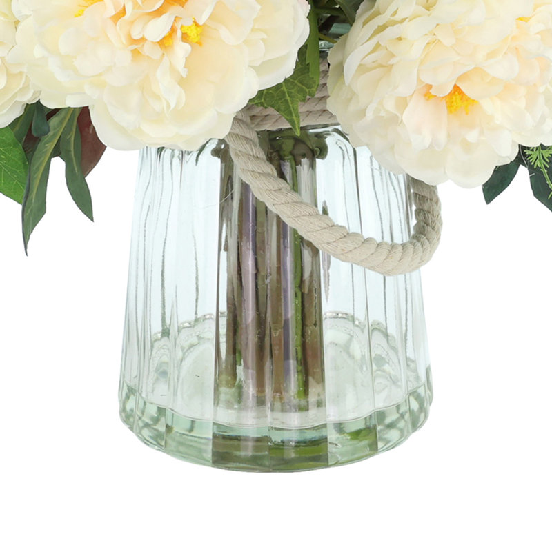 Floral printanier avec pivoines, hortensias et pêche