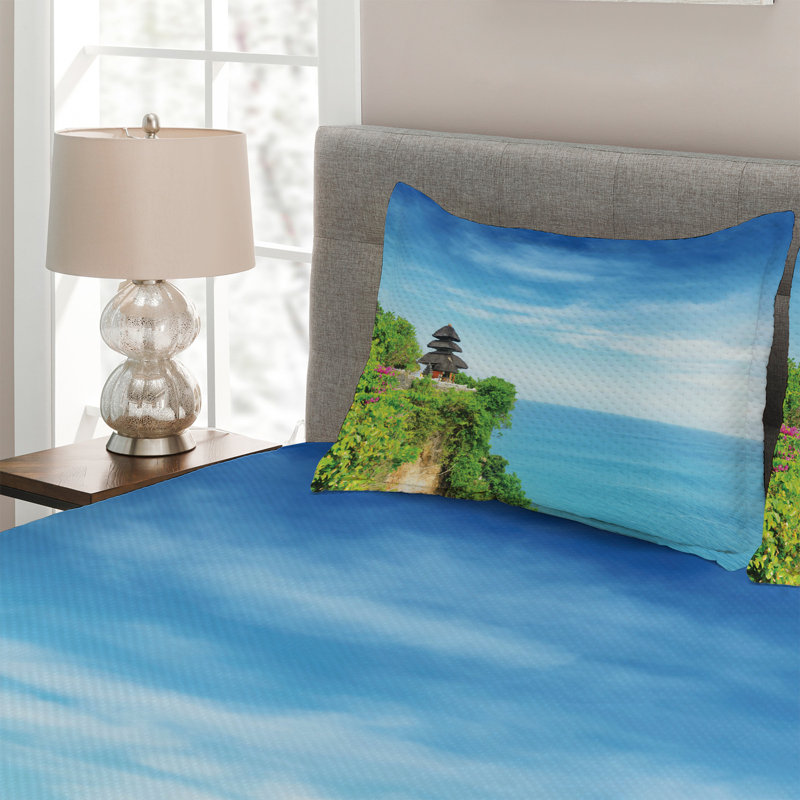 Eclectic Polyester Coverlet, King Bedspread + 2 Shams