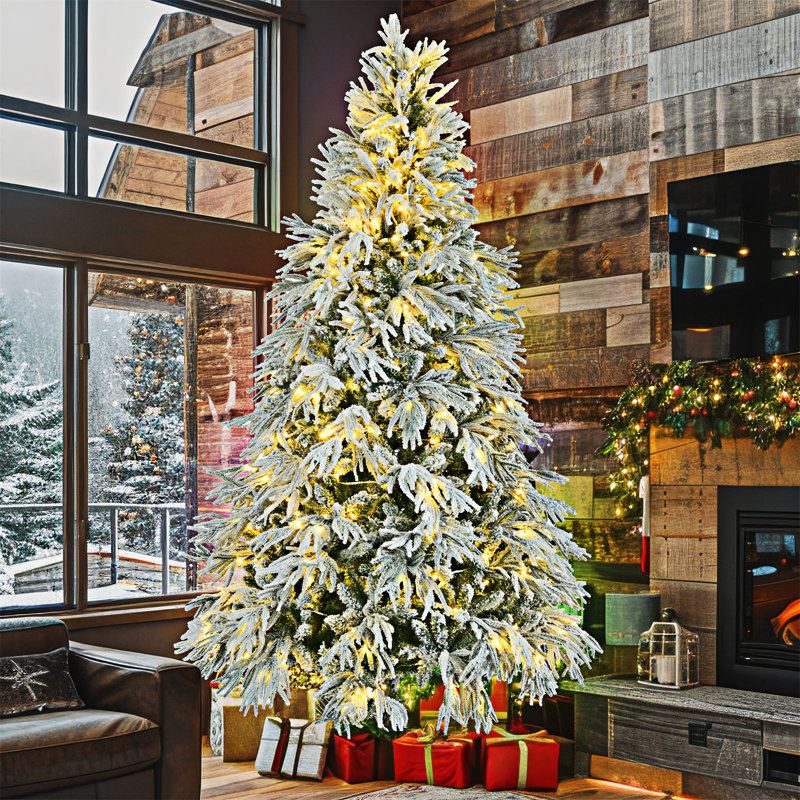 7.5FT Pre-Lit Spruce Snow Flocked Christmas Tree, 7'6"