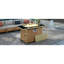 Table de foyer au propane 60 000 BTU avec pierres bleues, 43 po, rectangulaire, à tissage ouvert, pour patio, terrasse, jardin ou cour arrière - Table orange et jaune moutarde, pare-vent en verre.