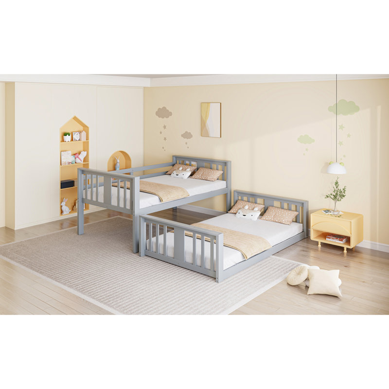 Lit simple gris au-dessus d'un lit superposé avec glissade et, espace-efficace dans la chambre à coucher, construction solide pour une utilisation à long terme en bois de pin