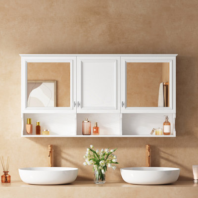 Armoire à pharmacie 55 po à miroir avec tablettes ouvertes