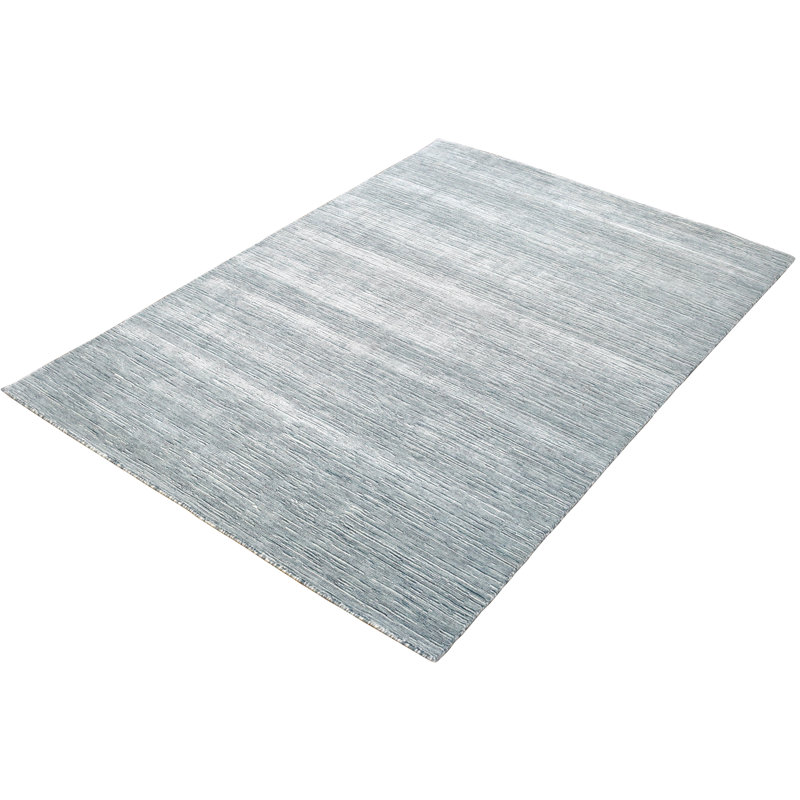Tapis de surface 5 pi x 8 po noué la à la main one-of-kind