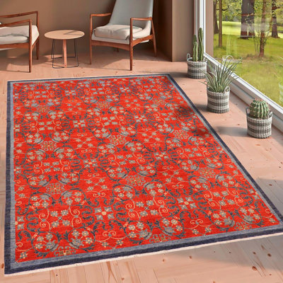 Everly Hand Knotted Wool Rug