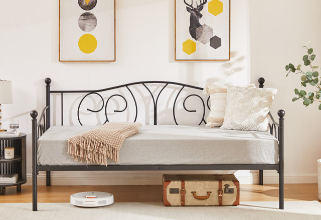 Perfect Daybeds Under $299