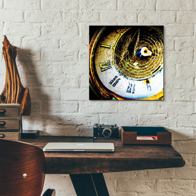 «Garage 2» par Lightbox Journal Epic Art, art mural en verre acrylique, 36 po x 36 po