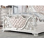 Très grand lit de luxe traditionnel californien capitonné-202982320-202982321