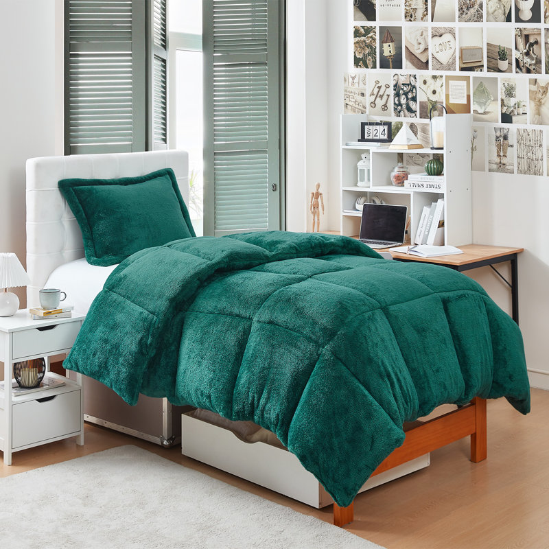Thickest Comas My Comforter Ate Your Comforter Oversized Comforter Set, Twin Extra Long Comforter + 1 Standard Sham, Green