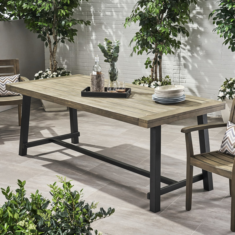 Table de salle à manger d'extérieur en bois - aspect industriel moderne, gris avec accents gris et noir