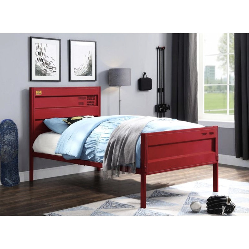 Lit double style Red Cargo, construction en métal avec panneaux encastrés, verrouillage de longueur, 21 lattes, support de charge de 330 lb, profondeur de 56 po, largeur de 79 po, structure de finition à 44 po de hauteur, conception à profil bas, sans sommier