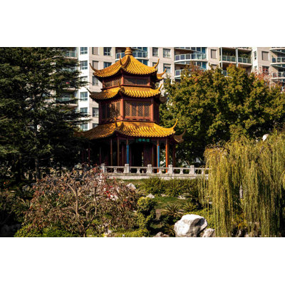 " Yellow Roof Pagoda Photography "
