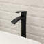 Lavabo de salle de bain vasque rectangulaire 19 po x 15 po et robinet simple levier noir mat