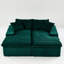Chaise longue double recouverte de velours tortue, garnie de mousse comprimée, confortable pour 2 personnes dans un coin salon.