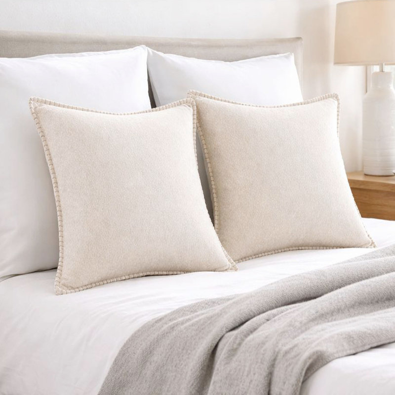 Ensemble de 2 coussins décoratifs 24 "x 24" avec bords contrastés cousus, la décoration parfaite pour l'ameublement de la maison