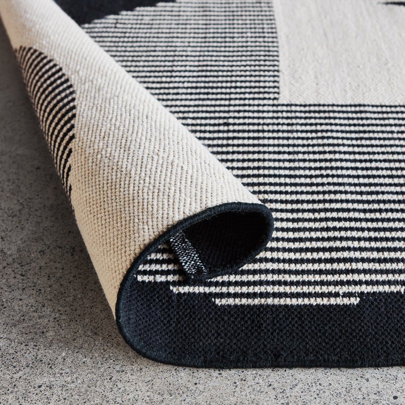 Construct Reversible Rug, Rectangle 8' x 10', Versa