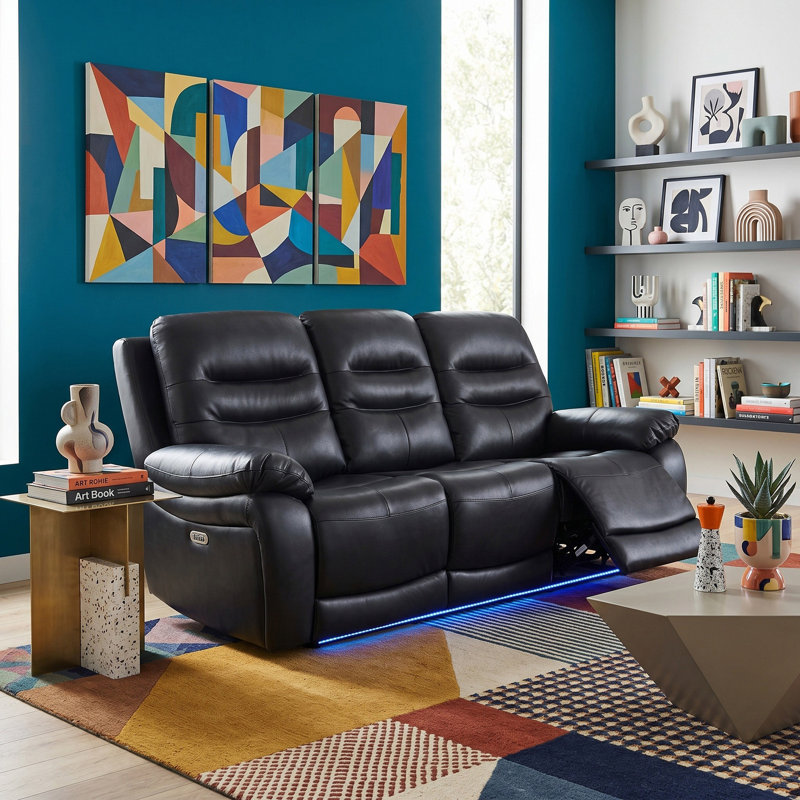 Canapé inclinable Seranova en cuir respirant foncé et PVC avec porte-gobelets, recharge sans fil et lumières DEL