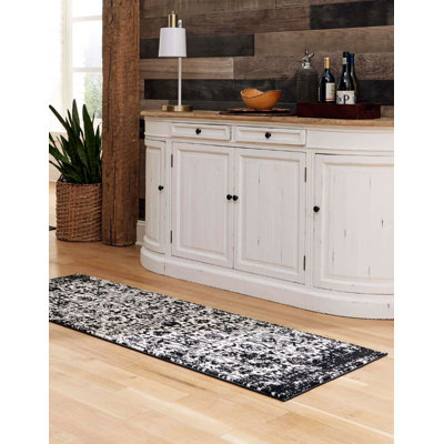 Geddis Ikat Indoor Rug