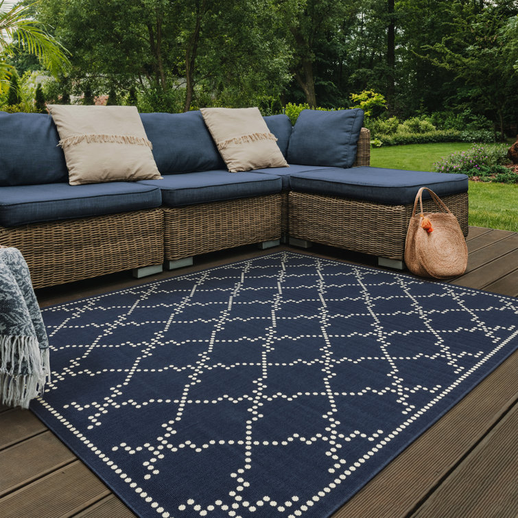 Anastasaos Geometric Indoor / Outdoor Rug