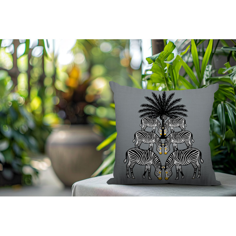Oreiller carré réversible intérieur / extérieur Camo Zebra, Gris, 15"H x 15"W x 4.3"D