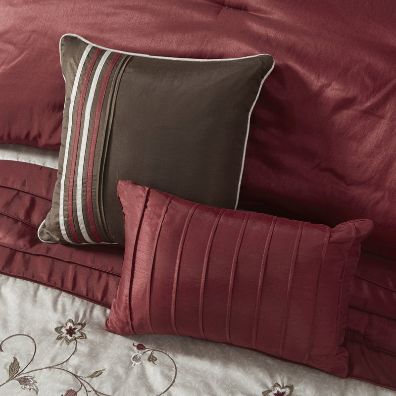Élégant édredon très grand rouge 7 pièces - Broderie et tissu de travail, 2 taies décoratives, 3 coussins décoratifs, 1 jupe de lit, pièce lavable, broderie, garniture 100%, y compris l'édredon et la machine