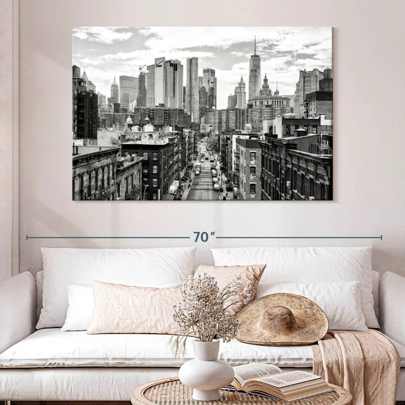 Kavia Financial District, 34" H x 51" W
