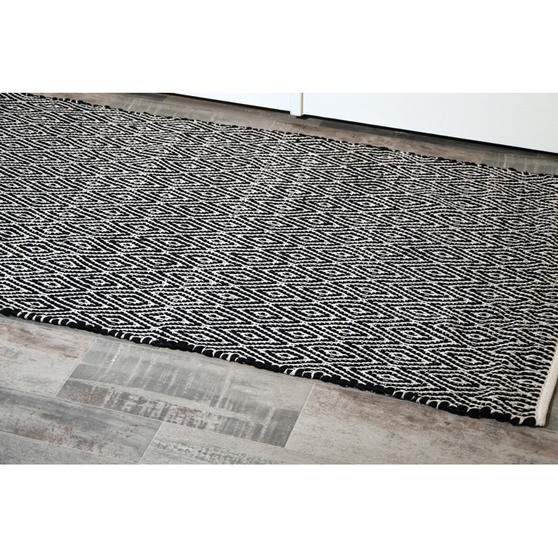 Arnar Argyle Indoor Rug, Rectangle 3' x 5'