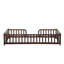 Lit en bois de pin avec garde-corps-128986489-128986487