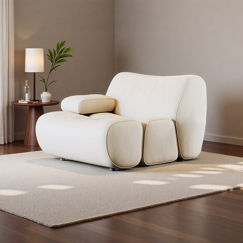 Macindoe, Beige