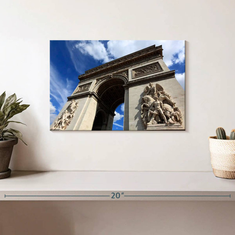 Lilie Arc De Triomphe Up Close, 8" H x 12" W