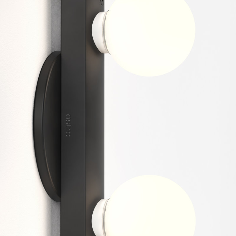 Cabaret 4 - Light Bath Bar