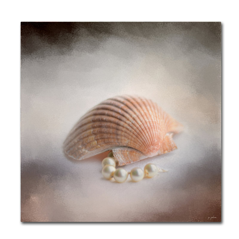 «Sea Shell and Pearls» de Vidur, impression sur toile tendue, H 14 po x l 14 po