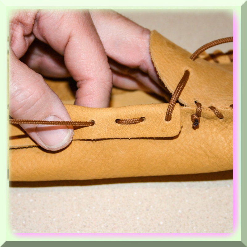 Moccasin DIY Kit Size 10/11