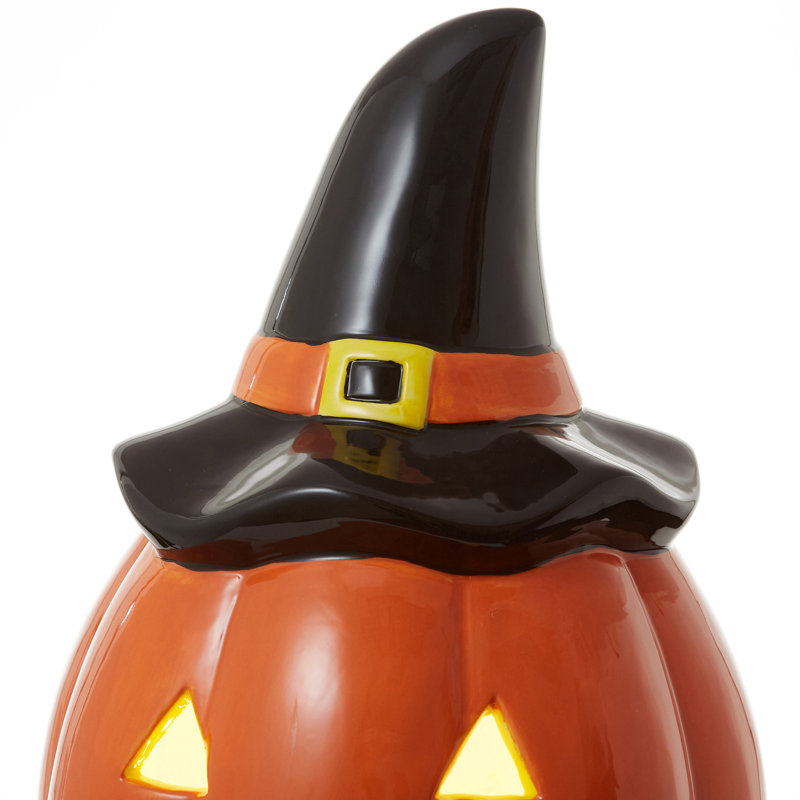 Figurines & Collectibles