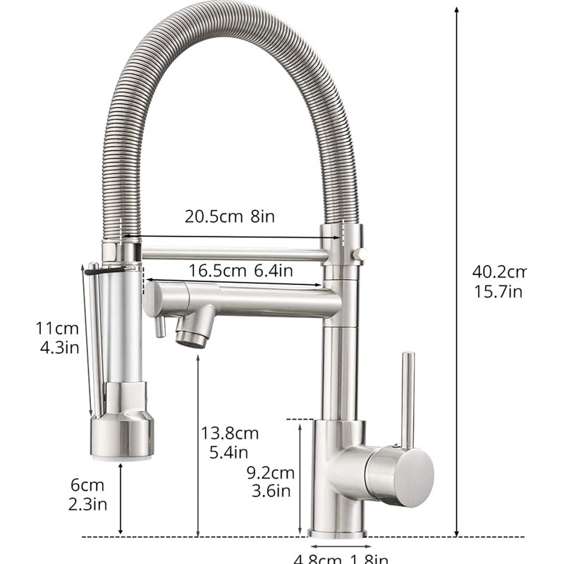 Robinet de cuisine à eau chaude et froide avec tirette en nickel brossé attrayant - Fabrication robuste en laiton robuste pour évier