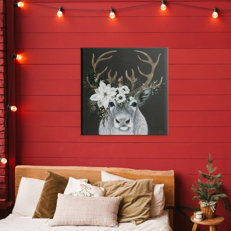 Renne festif avec toile à fleurs blanches, design par Hollihocks Art, H 30 po x l 30 po