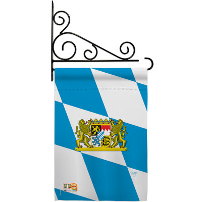 Coussin en polyester 2 faces 19 x 13 po Bavaria Ensemble de drapeaux
