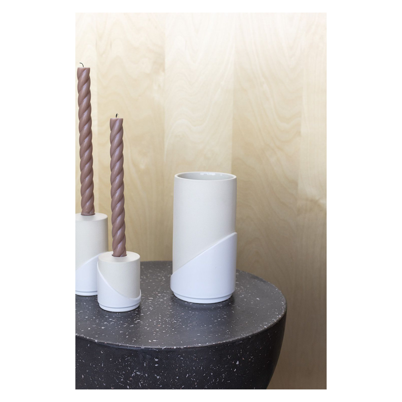 Arloe 7.75'' Handmade Ceramic Table Vase
