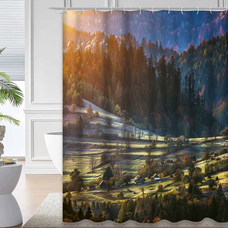 Rideau de douche Fantastic Autumn Sunrise Village, L 72 po x l 78 po
