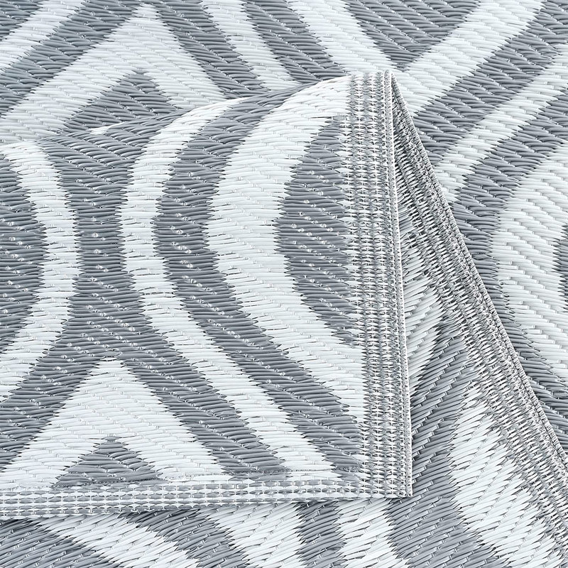 Tapis gris / blanc Tilford, Rectangle 4 pi x 6 pi