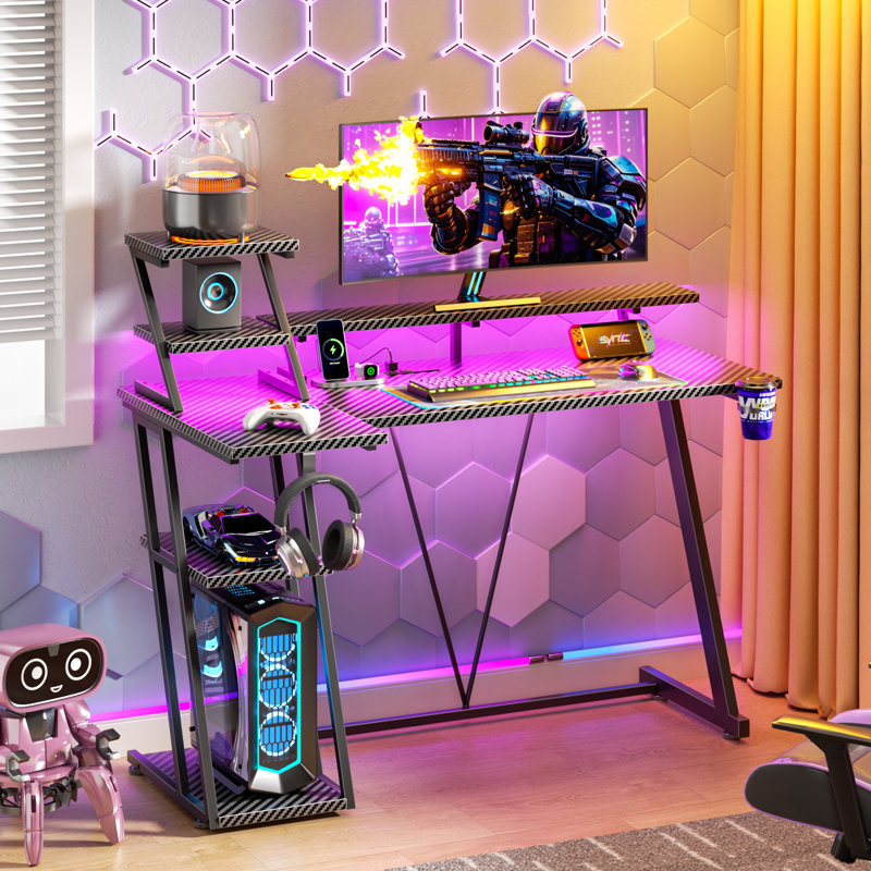 Bureau de jeu avec support pour écran et support pour unité centrale, bureau d'ordinateur avec prise de courant et lumières à DEL RVB, bureau à domicile avec porte-gobelet et crochet pour casque d'écoute