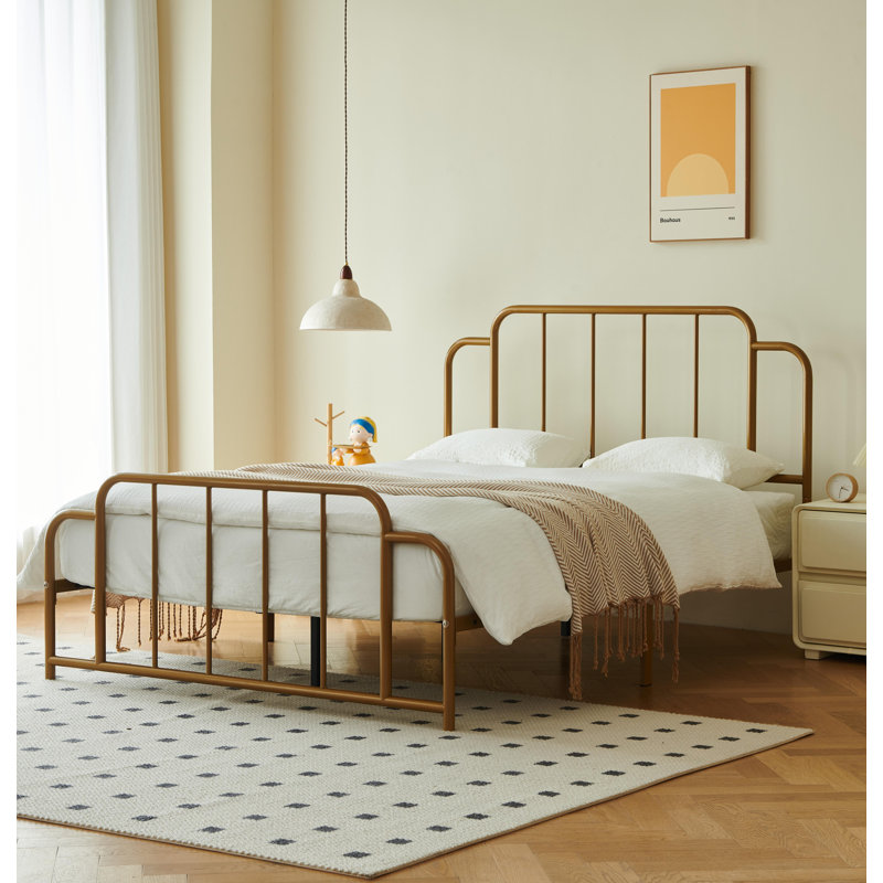 Gurtha Metal Platform Bed, Queen, Gold