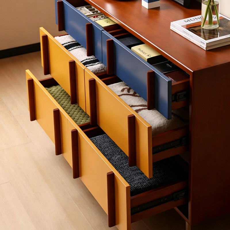 Modern Minimalist Style Sideboard