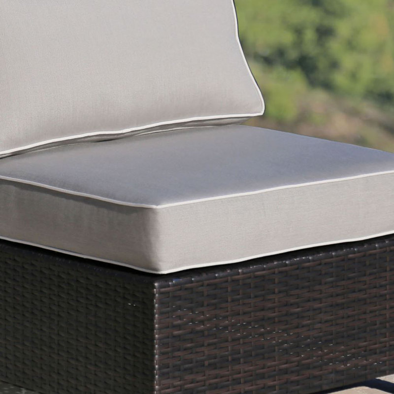 Chaise de patio avec coussins Blago