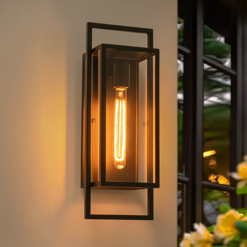 Lanterne murale d'extérieur 19 po H avec cadre noir mat et abat-jour en verre transparent
