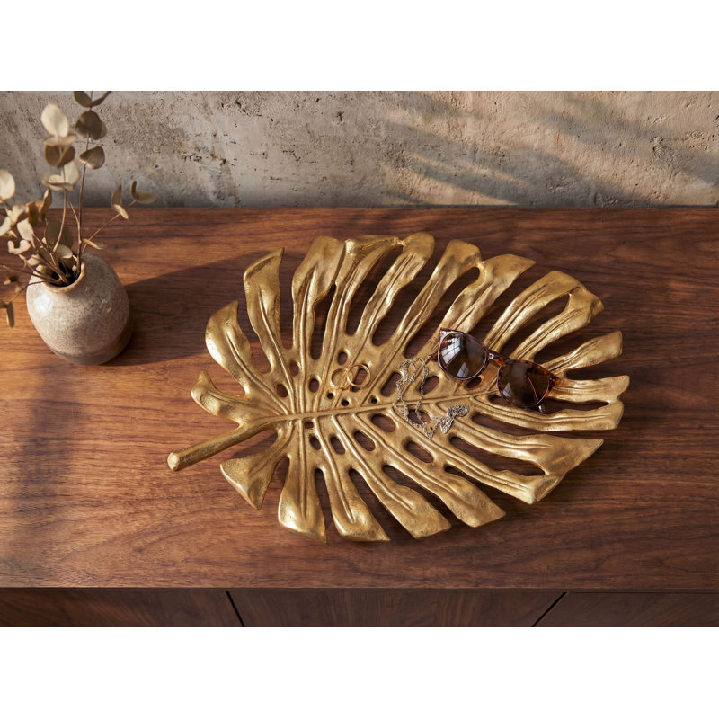 Figurine / Sculpture Decorative Object, Gold