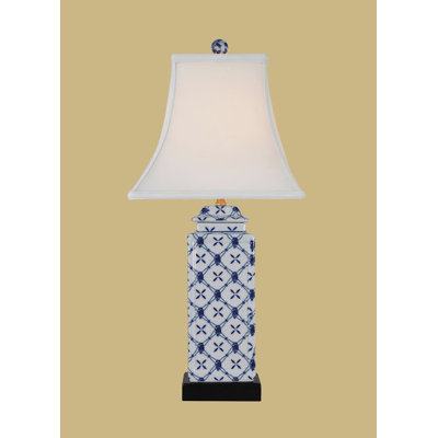 Lampe de table 22,5 "avec prise Sierra