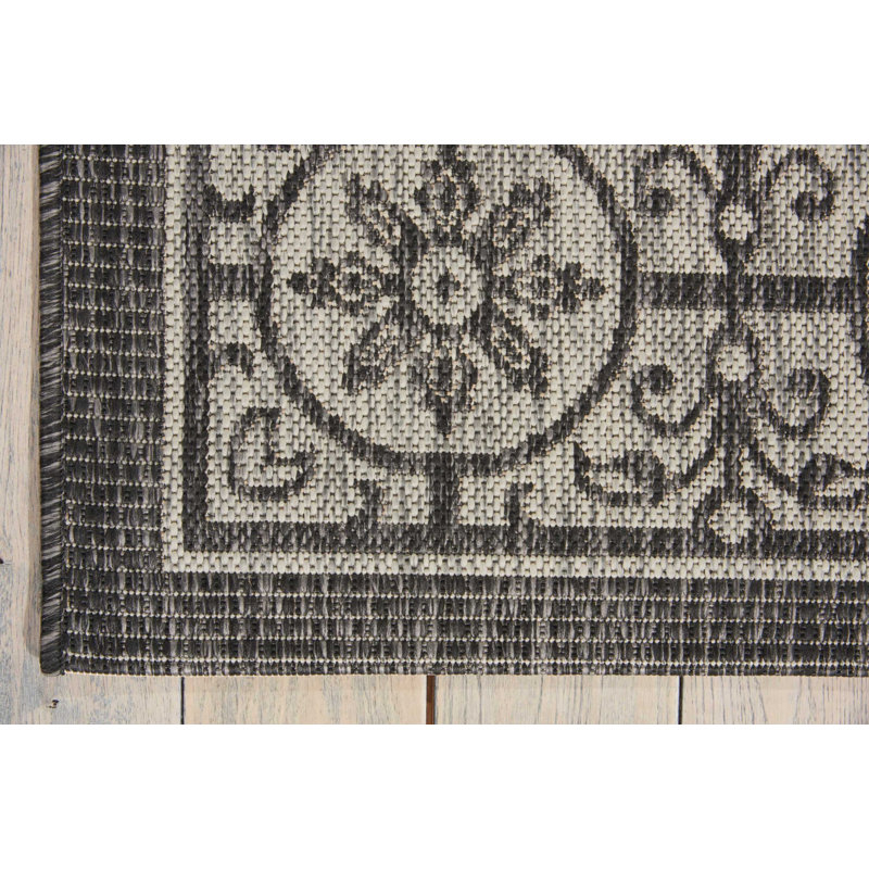 Tapis ivoire Minta, Rectangle 5 pi 3 po x 7 pi 3 po