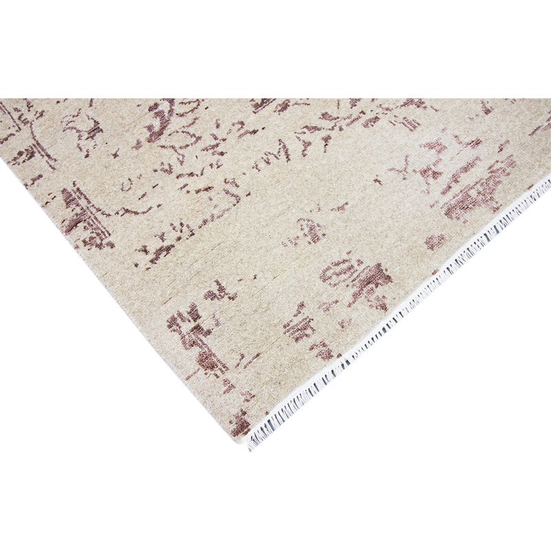Oriental Area Rug in Natural/Wine, Rectangle 6' x 9'