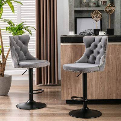 Ensemble de 2 tabourets de bar pivotants en velours avec base chromée réglable en hauteur et dossiers capitonnés confortables pour bistro et îlot de cuisine