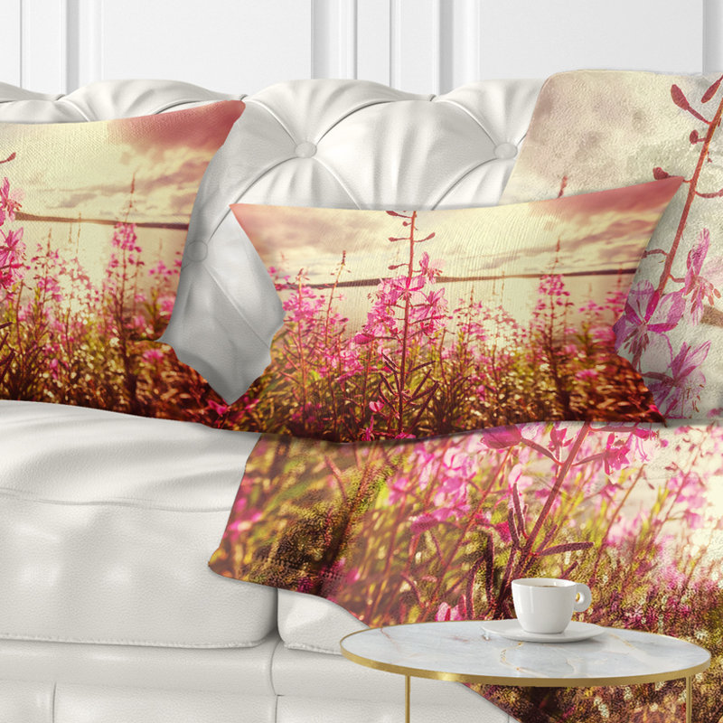 Coussin Meadow avec fleurs mauves - Alaska, Rectangulaire, 12 po x 20 po